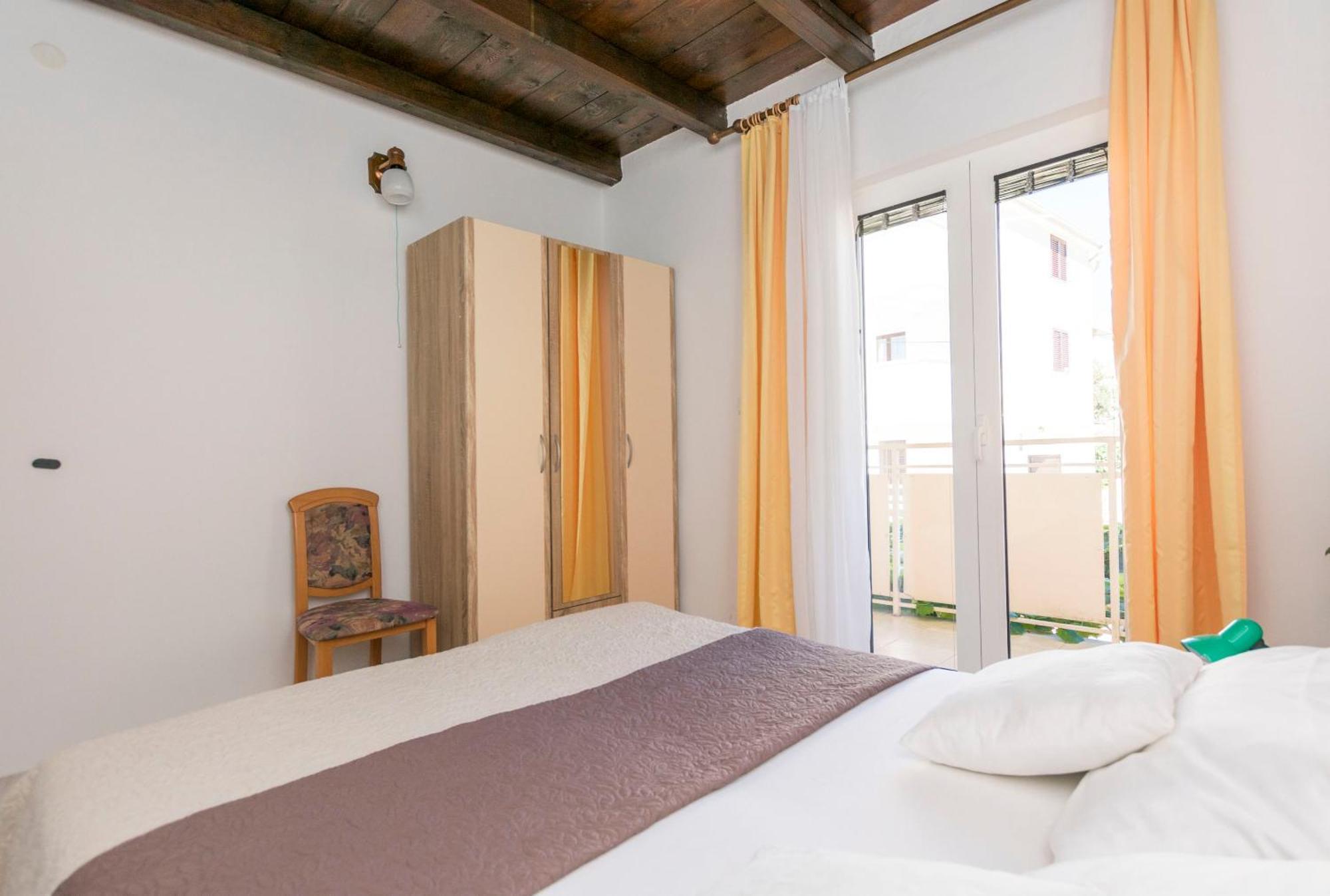Apartments Glorija Rogoznica  Ngoại thất bức ảnh