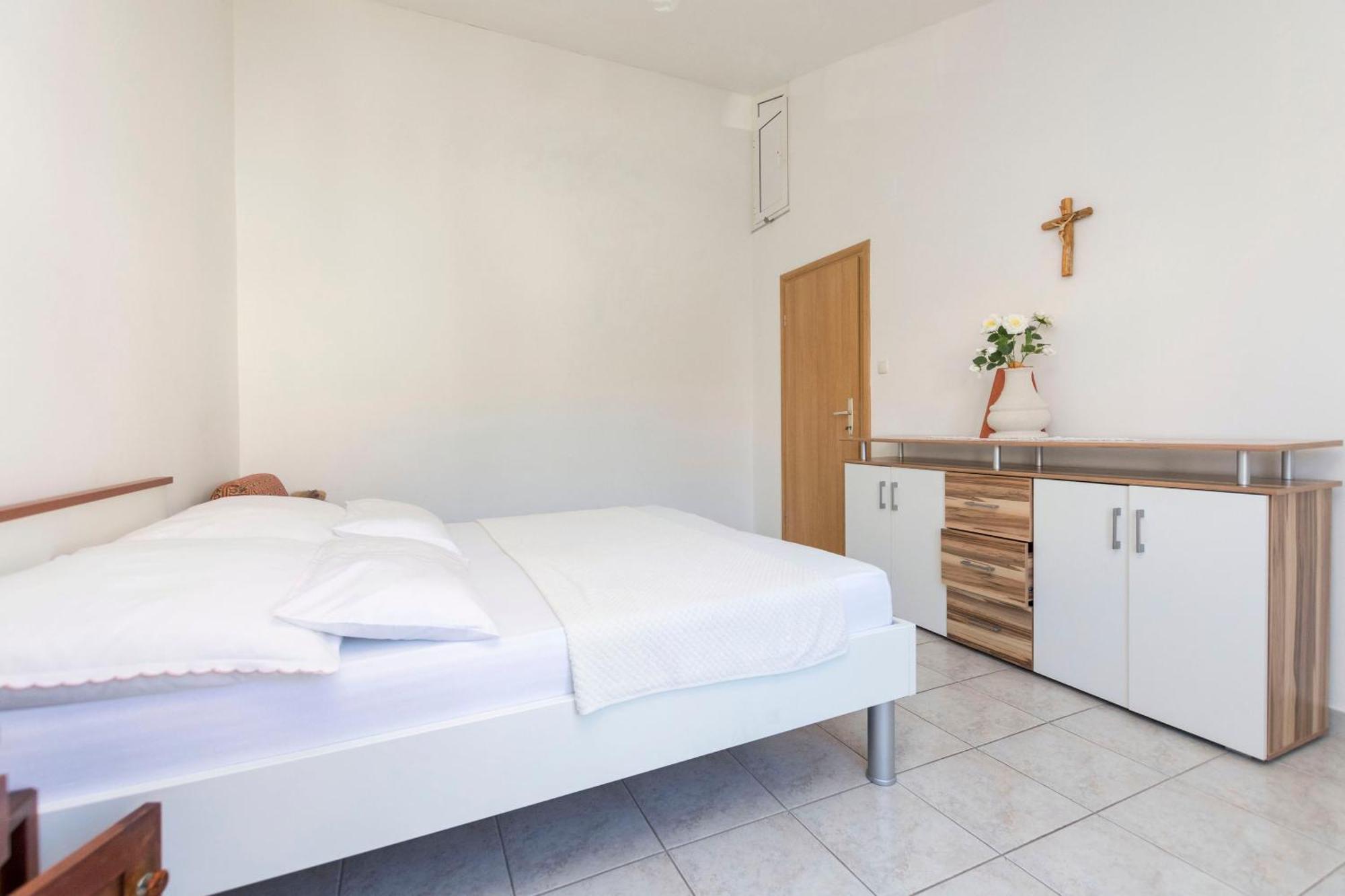 Apartments Glorija Rogoznica  Ngoại thất bức ảnh