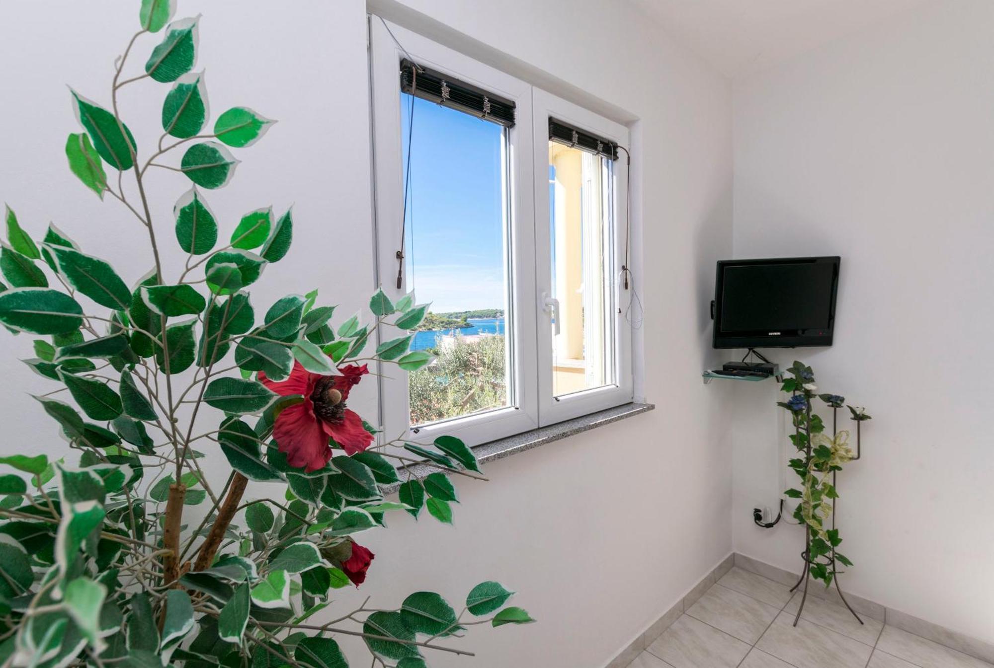 Apartments Glorija Rogoznica  Ngoại thất bức ảnh